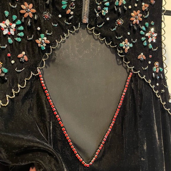 Sold Ecote Jasmina Velvet Embellished Mini Shift Dress - Picture 11 of 11